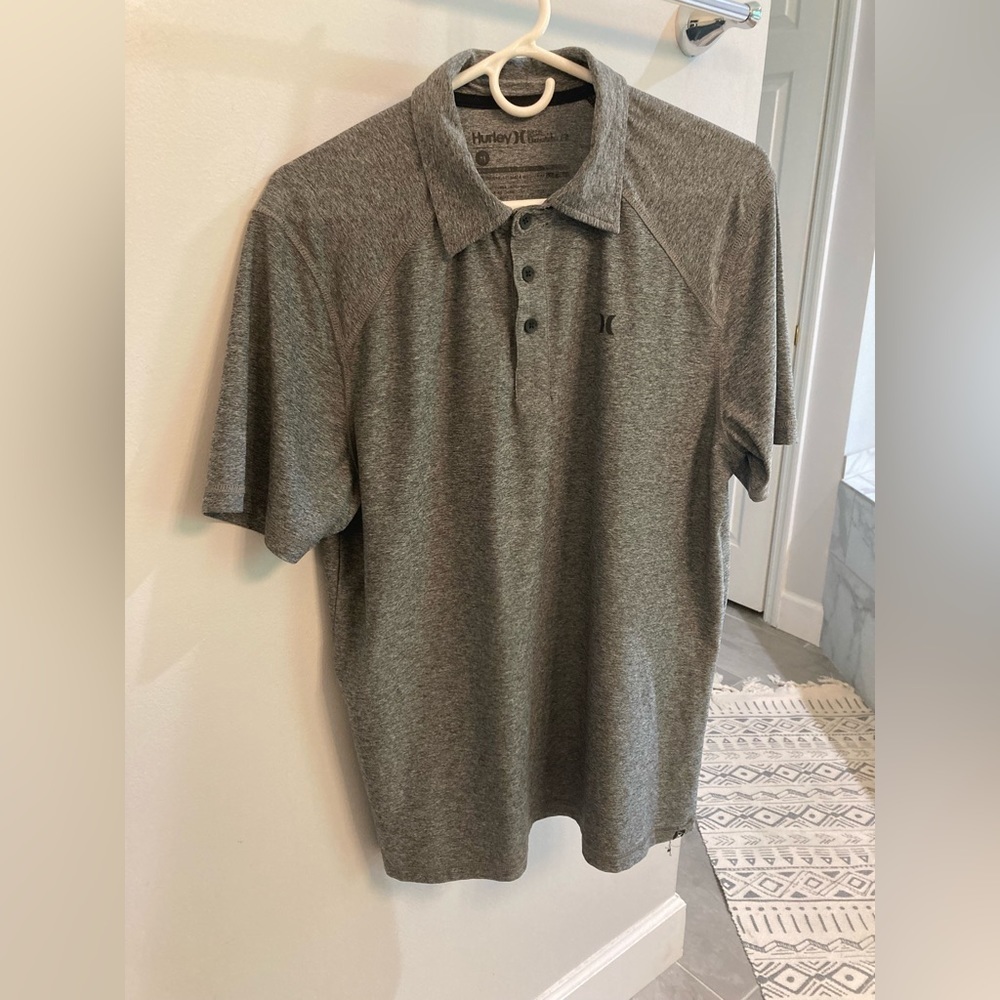 Hurley Mens Polo size medium
